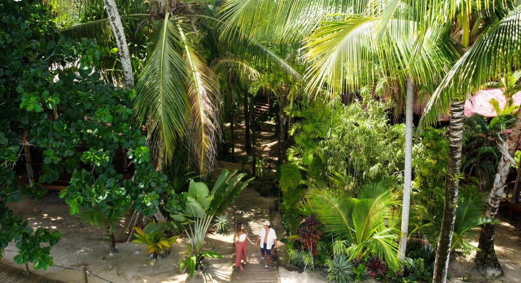 Casa Cayuco Eco-Adventure Lodge Bocas del Toro Esterno foto